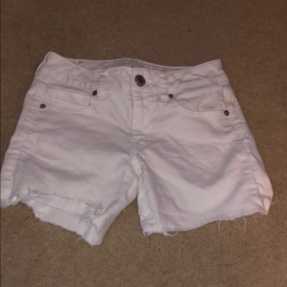 white american eagle shorts